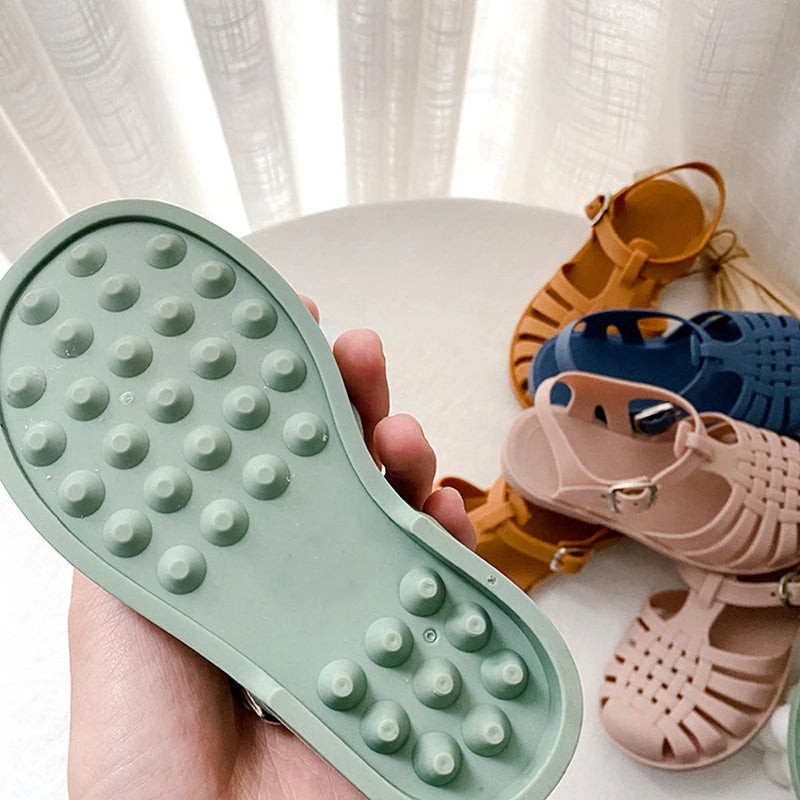Non-slip Roman Sandals Breathable Beach Shoes New Girls Summer Sandals Baby Girls Cave Hole Cute Princess Candy Shoes Kid
